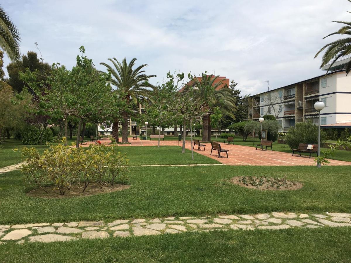 Ferienwohnung Book Ibiza Salou Exterior foto